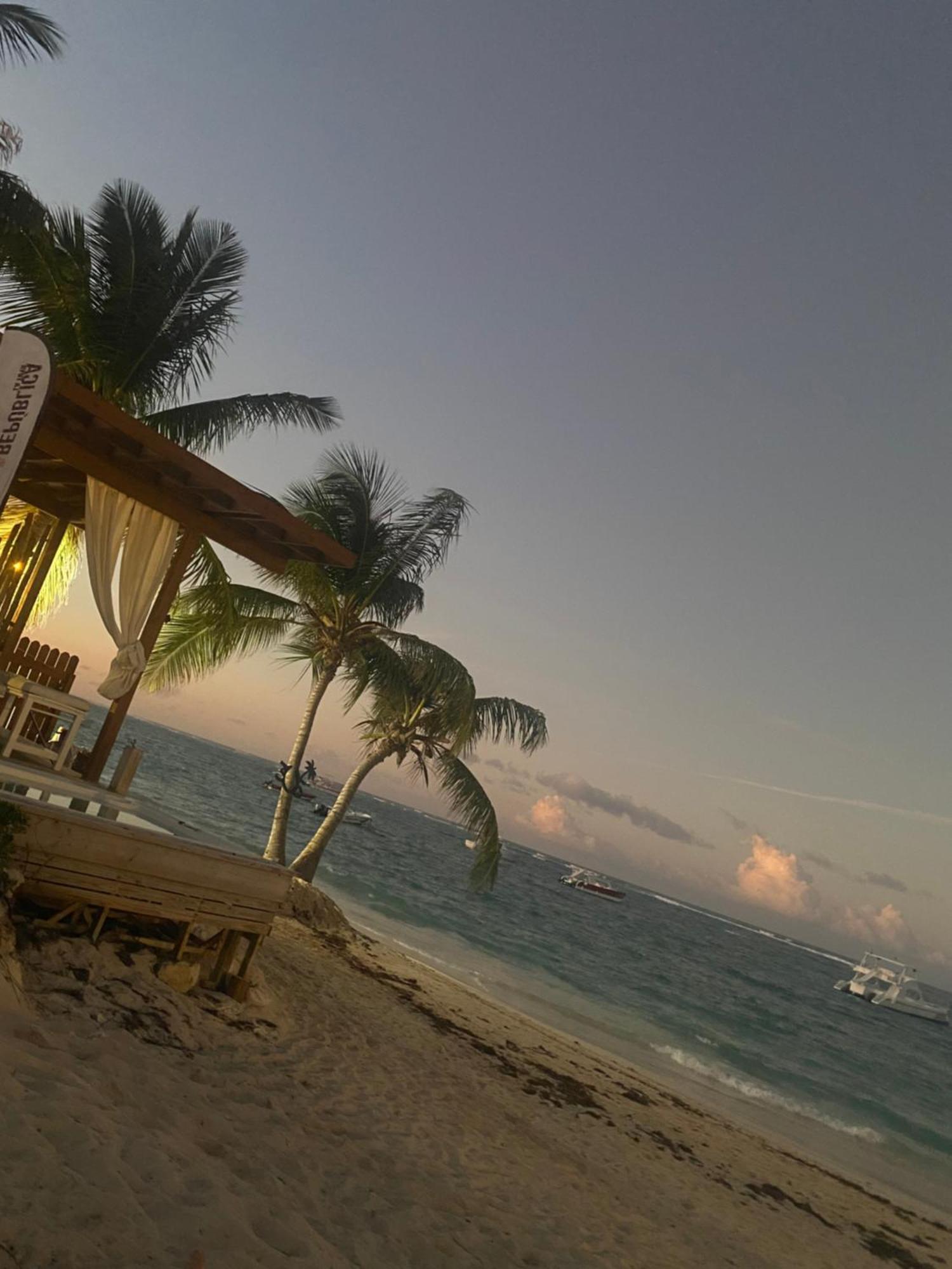 Madonna Pool Beach Los Corales 蓬塔卡纳 外观 照片