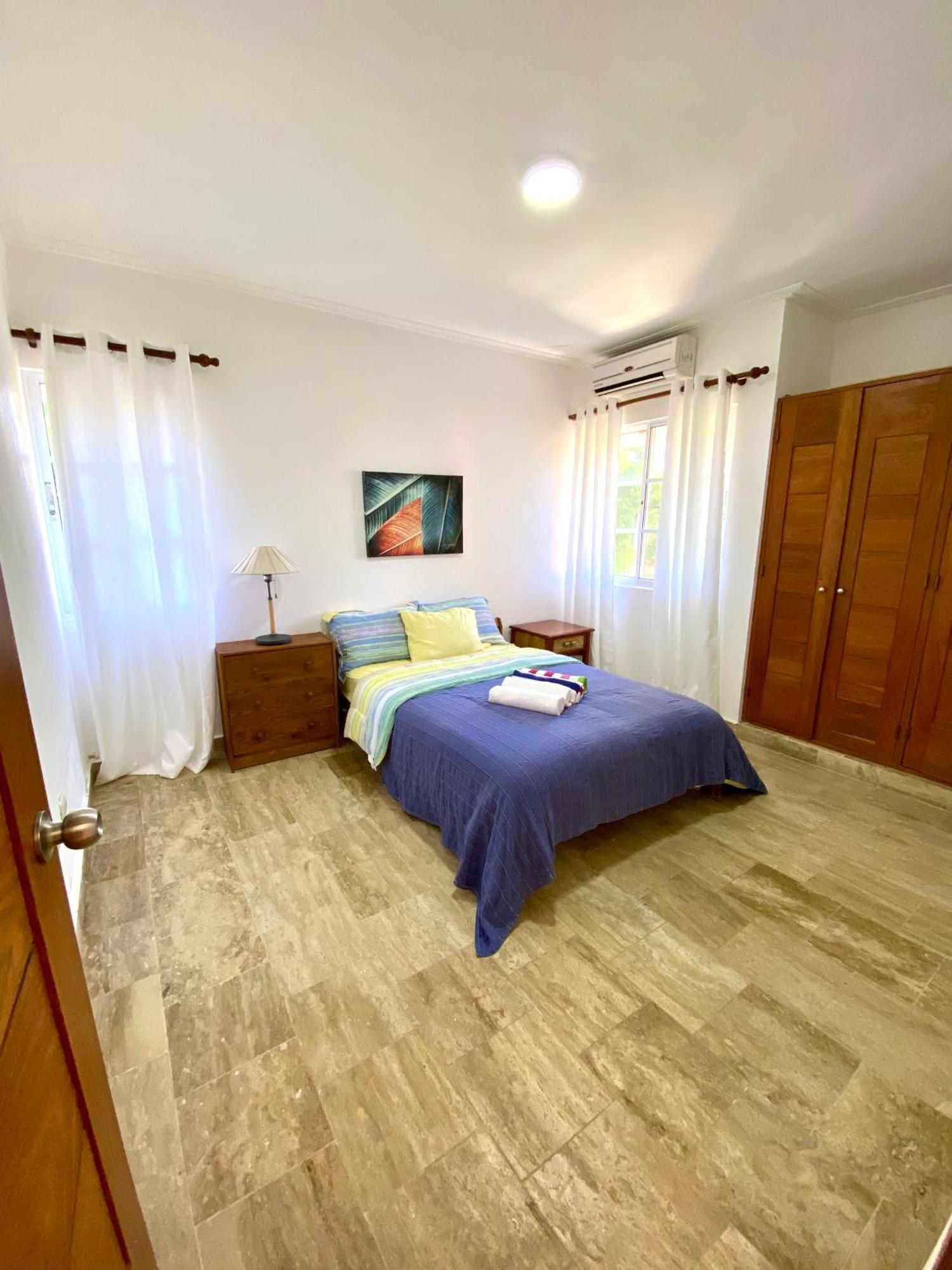 Madonna Pool Beach Los Corales 蓬塔卡纳 外观 照片