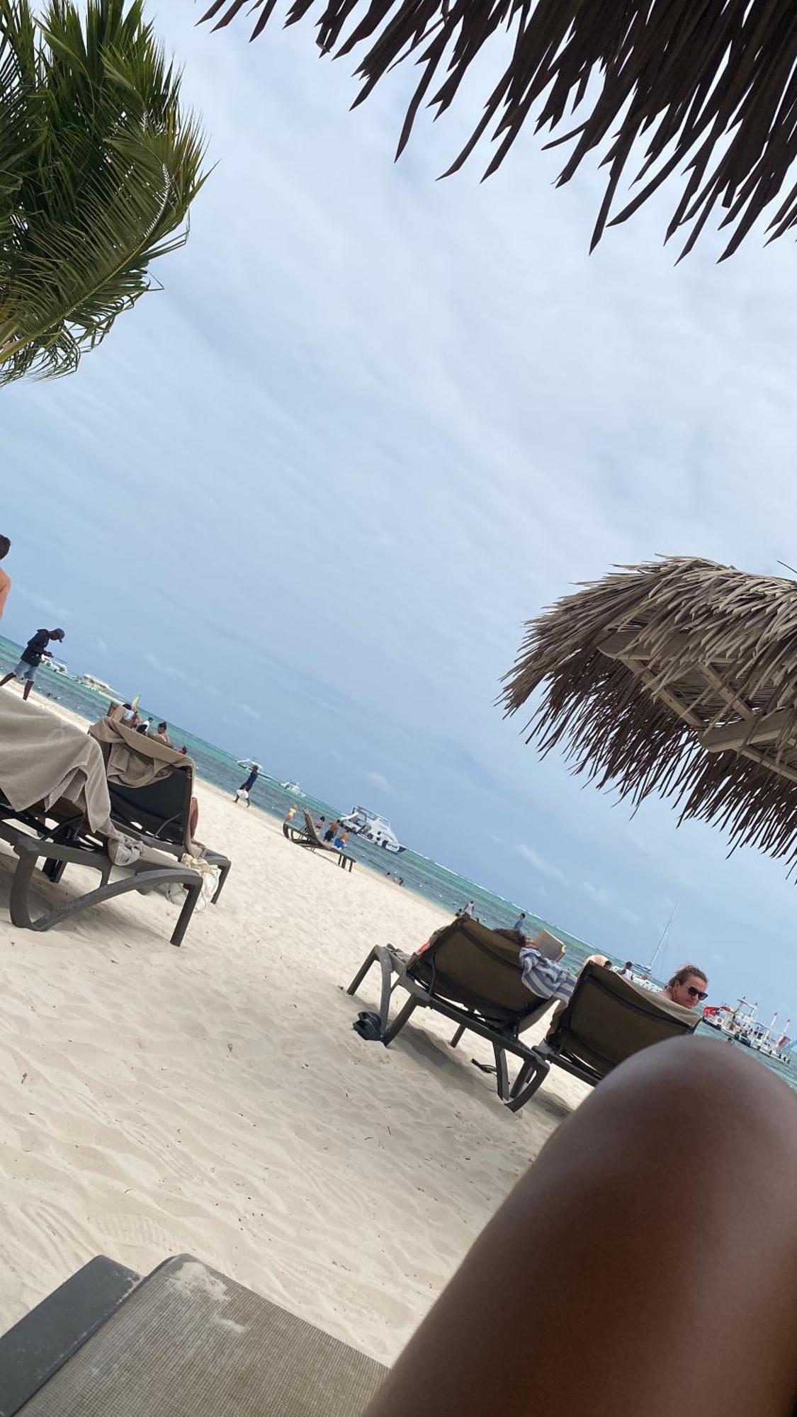 Madonna Pool Beach Los Corales 蓬塔卡纳 外观 照片