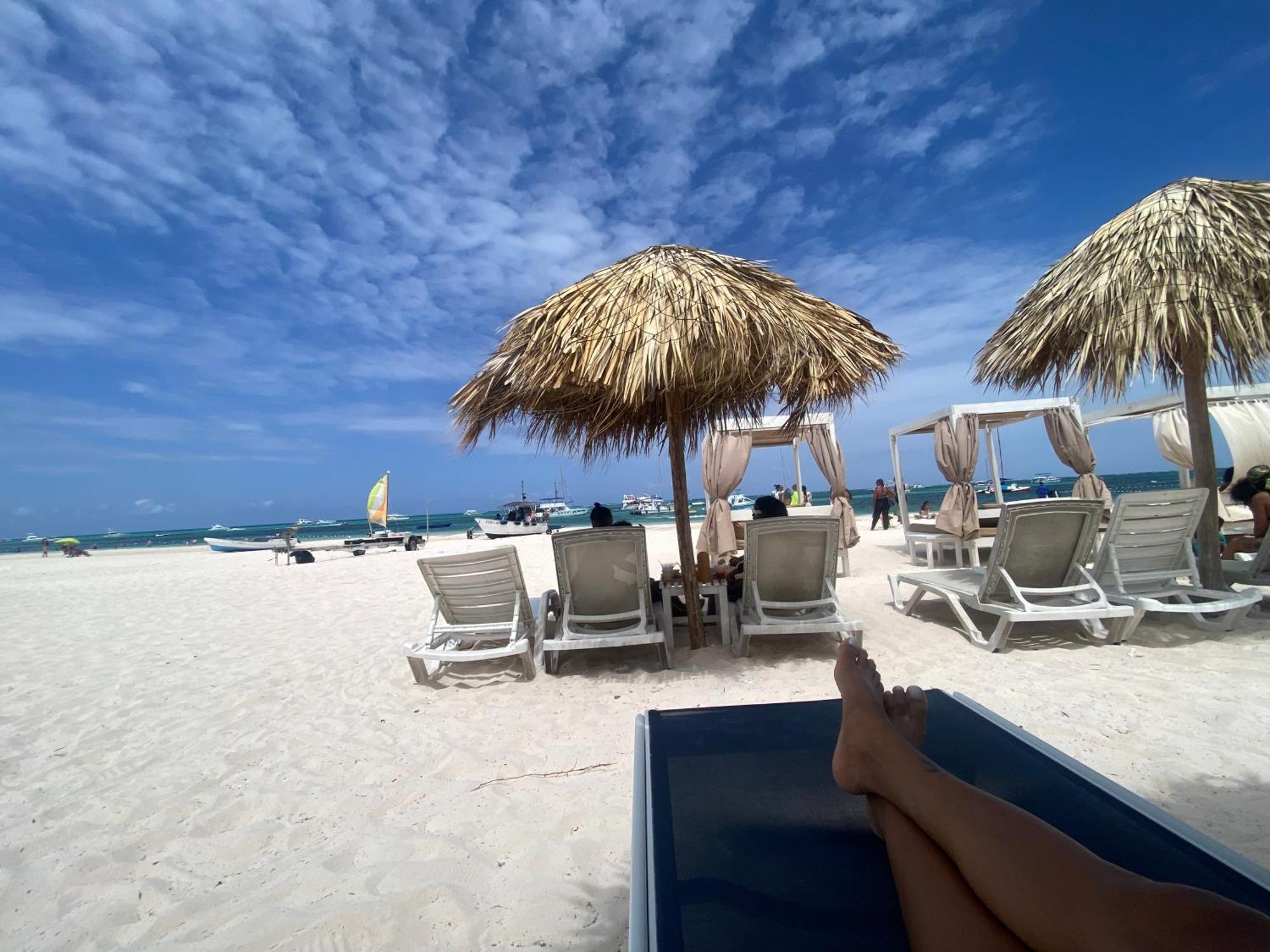 Madonna Pool Beach Los Corales 蓬塔卡纳 外观 照片