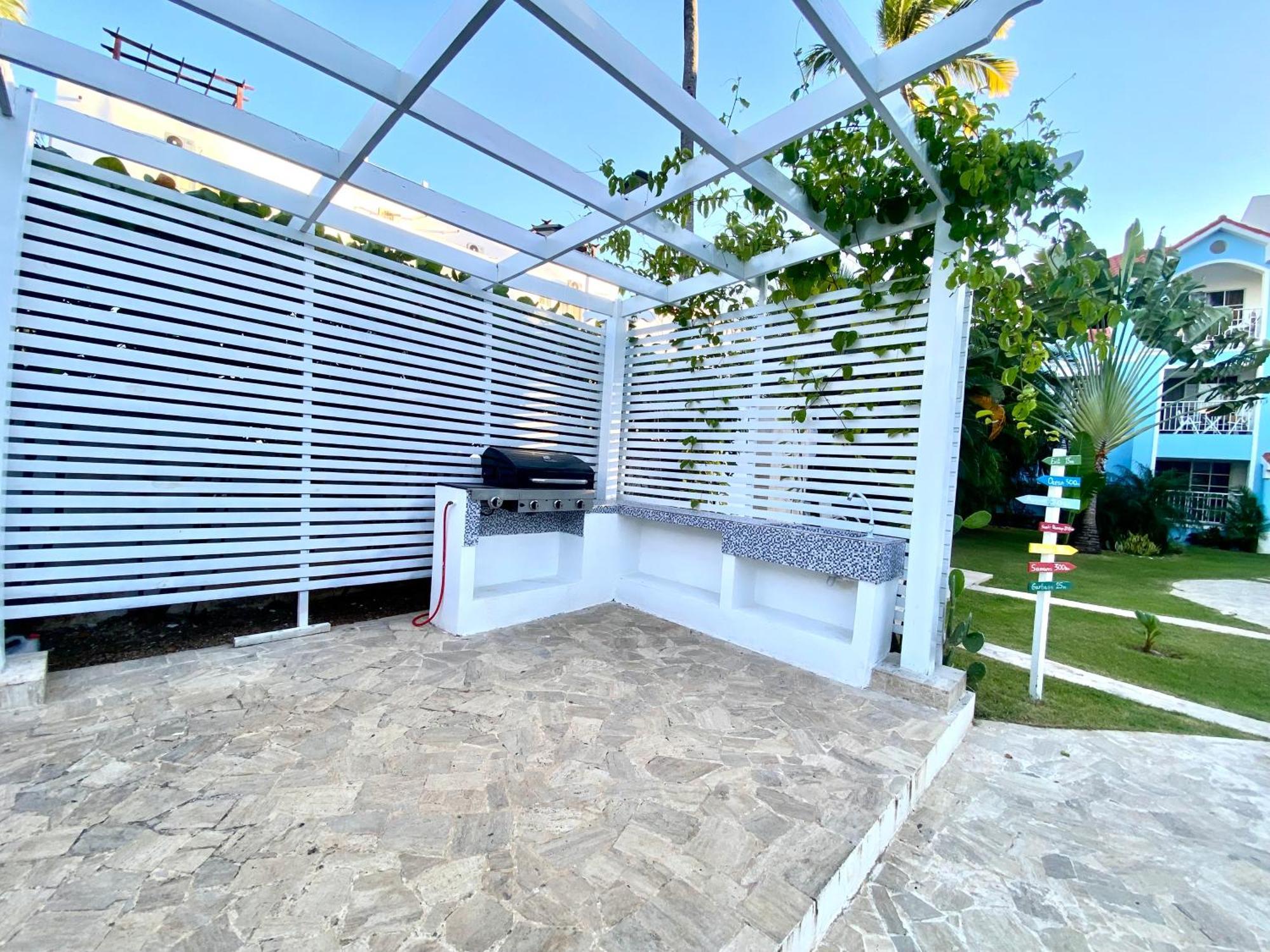 Madonna Pool Beach Los Corales 蓬塔卡纳 外观 照片