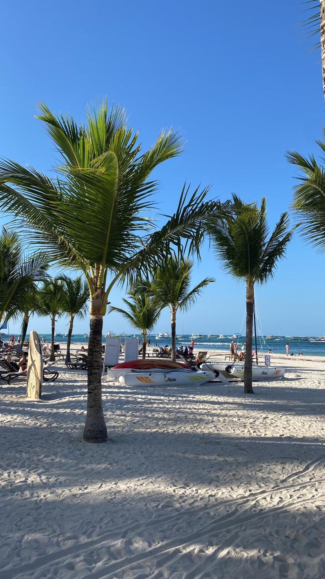 Madonna Pool Beach Los Corales 蓬塔卡纳 外观 照片