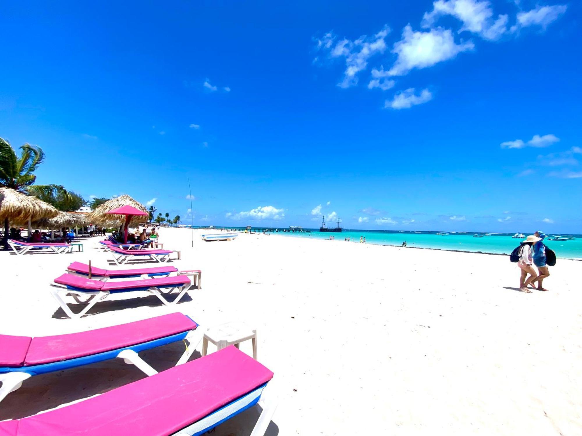 Madonna Pool Beach Los Corales 蓬塔卡纳 外观 照片
