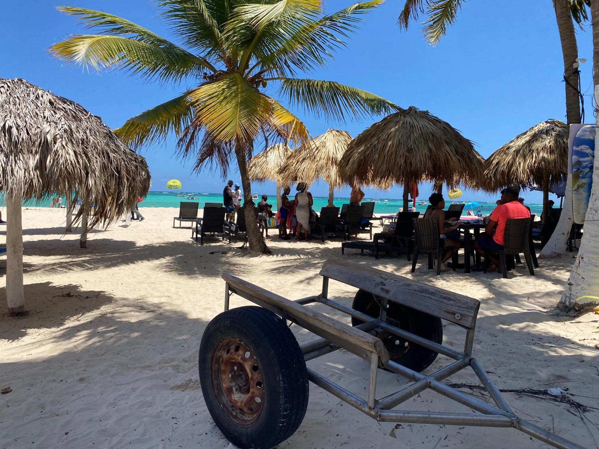 Madonna Pool Beach Los Corales 蓬塔卡纳 外观 照片